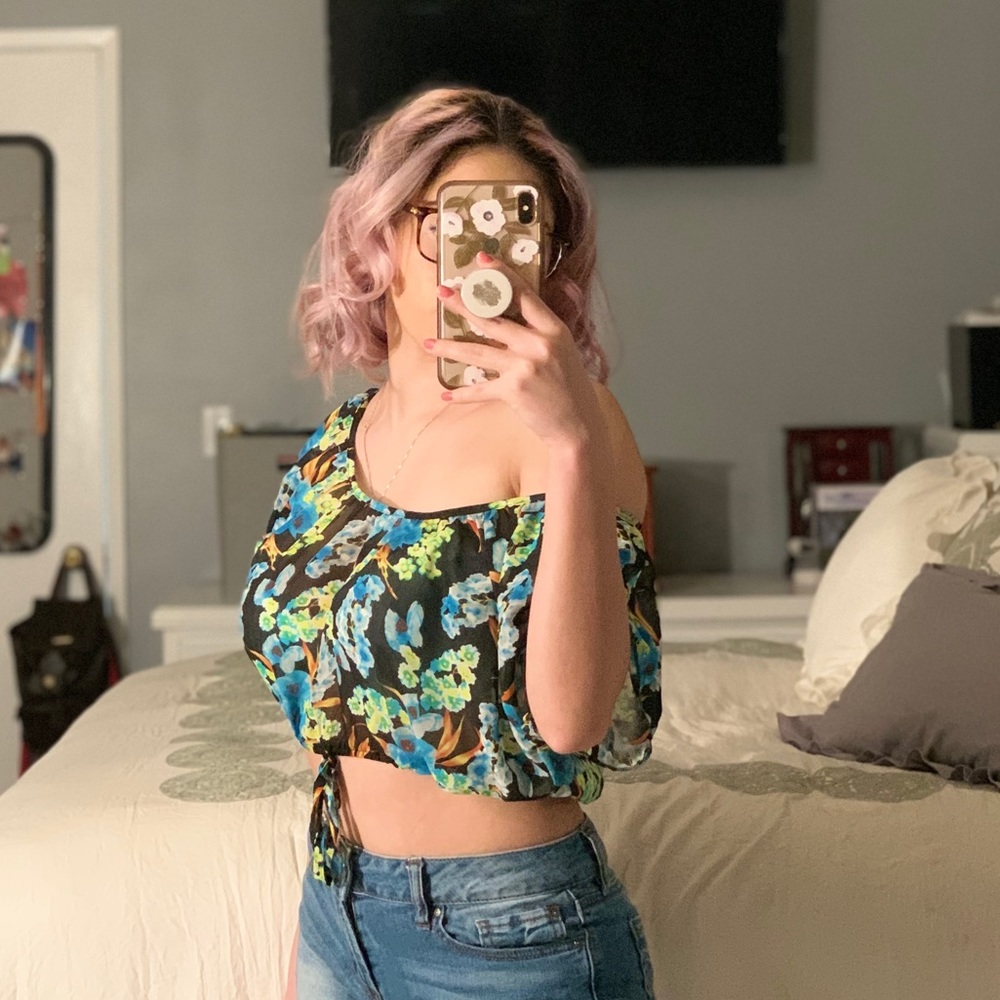 Woman’s top